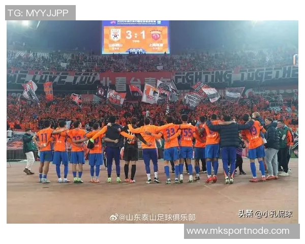 国家德比再掀波澜球迷热议赛场内外的精彩纷呈 国家德比再掀波澜球迷热议赛场内外的精彩纷呈