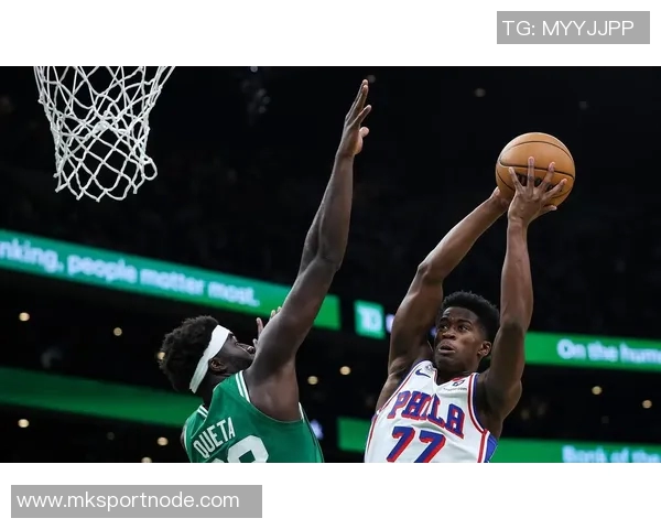 埃奇库姆与马克西联手74分创揭幕战新纪录仅次于哈登伍德组合 埃奇库姆与马克西联手74分创揭幕战新纪录仅次于哈登伍德组合